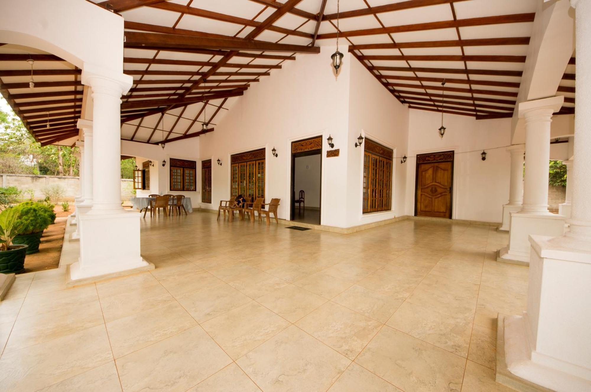First House Mihintale Hotel Exterior foto